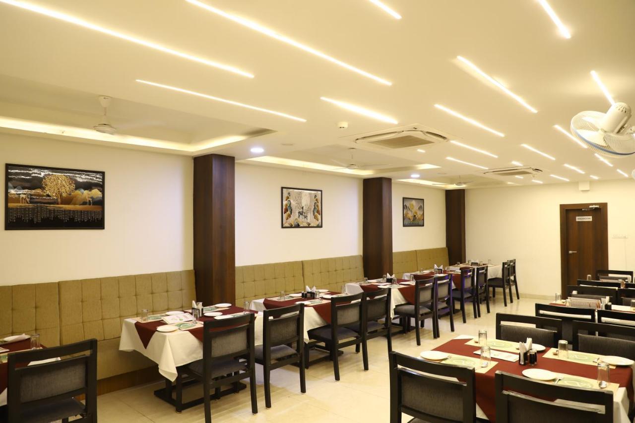 Hotel Singhnature Khandwa Kültér fotó