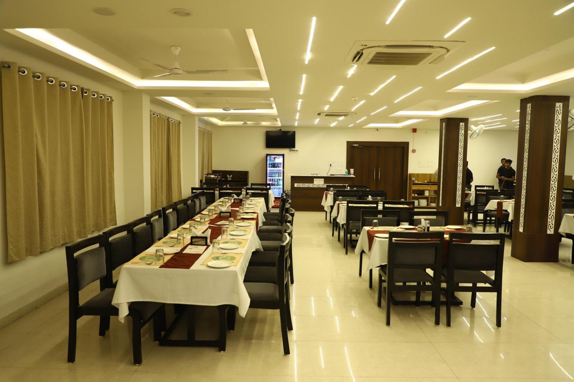 Hotel Singhnature Khandwa Kültér fotó